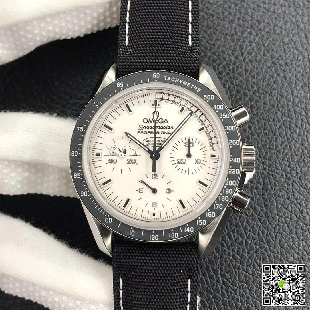Omega Speedmaster Snoopy Award 311.32.42.30.04.003 OM Factory 1:1 Best Edition Replica Watch V2 Black Strap